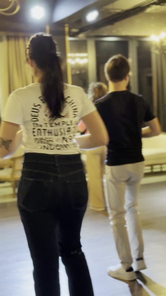 Fragment dintr-un curs de Salsa pentru începători la GINGA